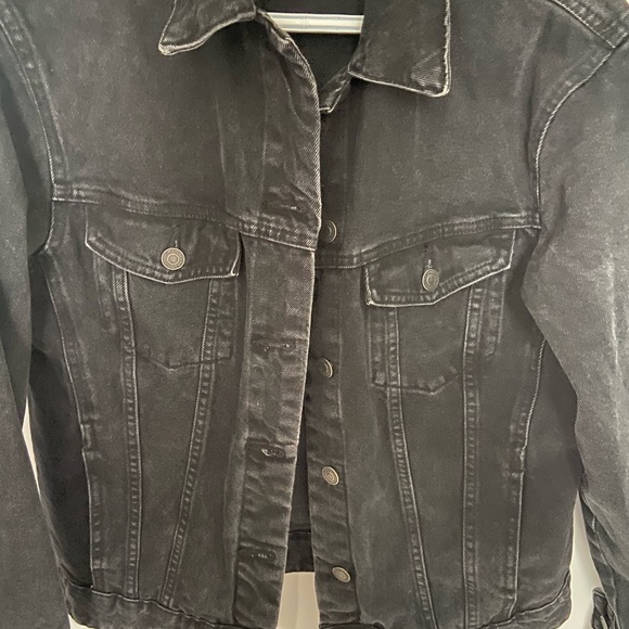 Vero Moda black denim jacket! - Picture 3 of 4